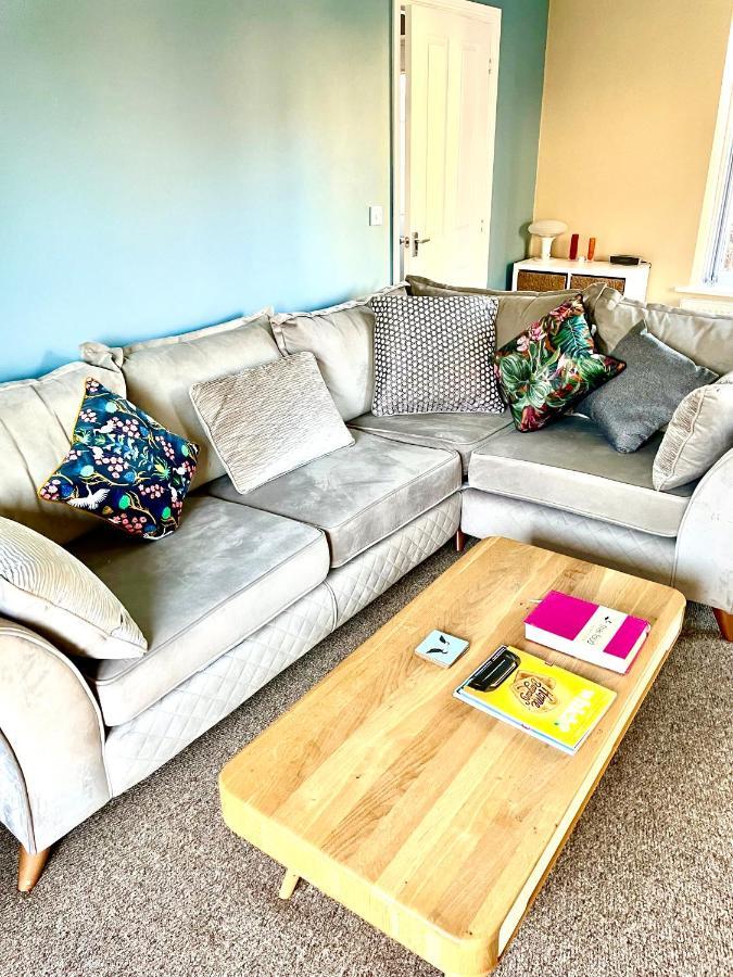 Stunning Large Detached Gloucester, 4 Beds, 3 Bedroom, 2 Bathroom Property, Nr Chelt, The Docks And Quays Sleeps 6 외부 사진