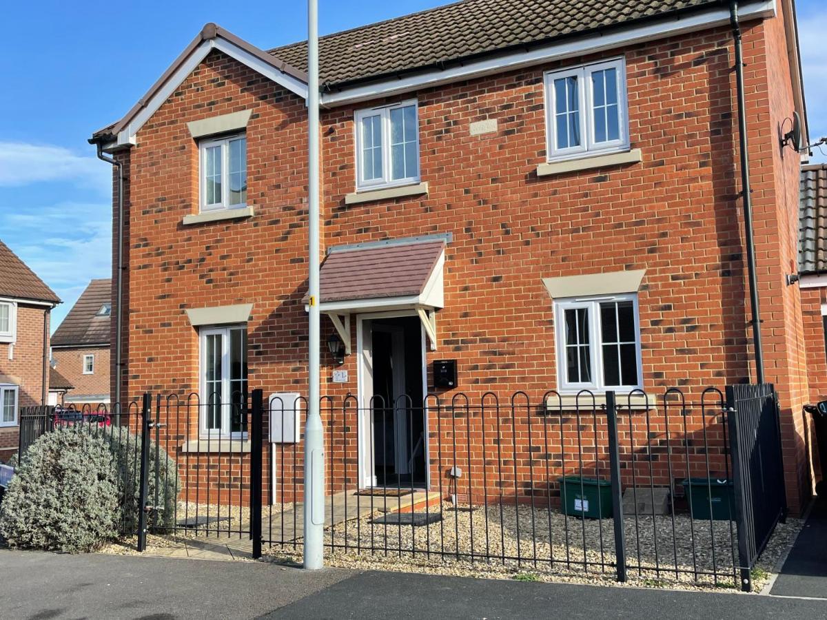 Stunning Large Detached Gloucester, 4 Beds, 3 Bedroom, 2 Bathroom Property, Nr Chelt, The Docks And Quays Sleeps 6 외부 사진