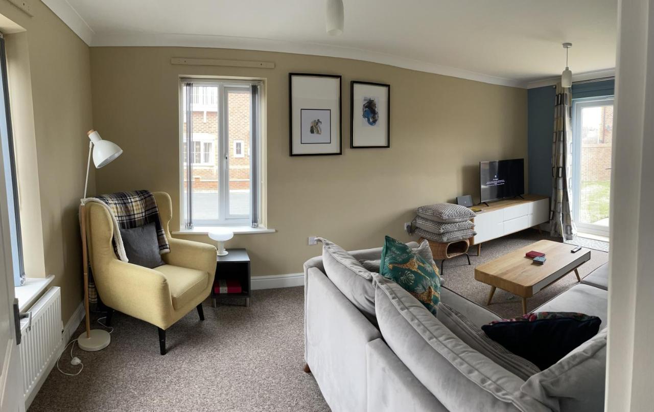 Stunning Large Detached Gloucester, 4 Beds, 3 Bedroom, 2 Bathroom Property, Nr Chelt, The Docks And Quays Sleeps 6 외부 사진