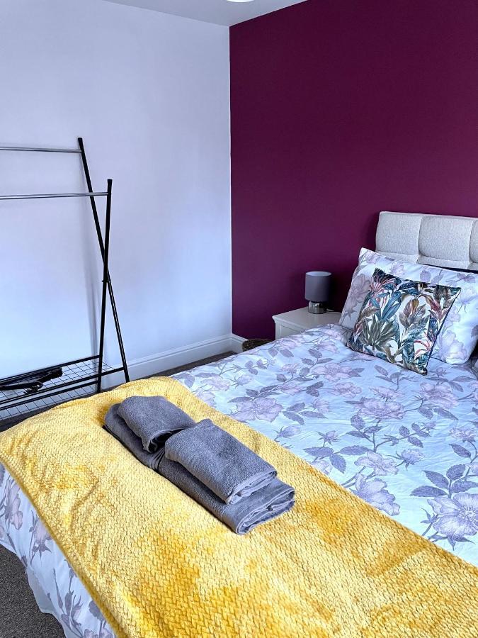 Stunning Large Detached Gloucester, 4 Beds, 3 Bedroom, 2 Bathroom Property, Nr Chelt, The Docks And Quays Sleeps 6 외부 사진