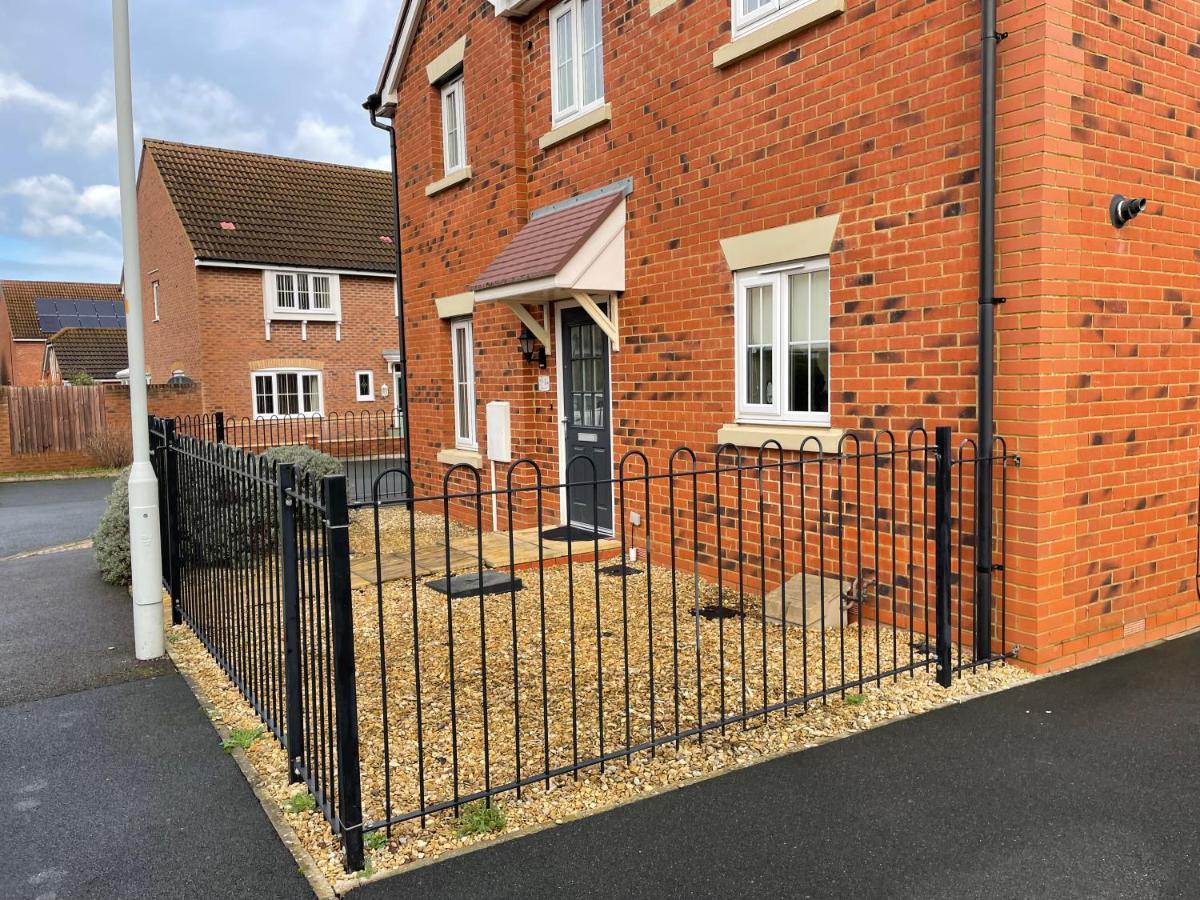 Stunning Large Detached Gloucester, 4 Beds, 3 Bedroom, 2 Bathroom Property, Nr Chelt, The Docks And Quays Sleeps 6 외부 사진