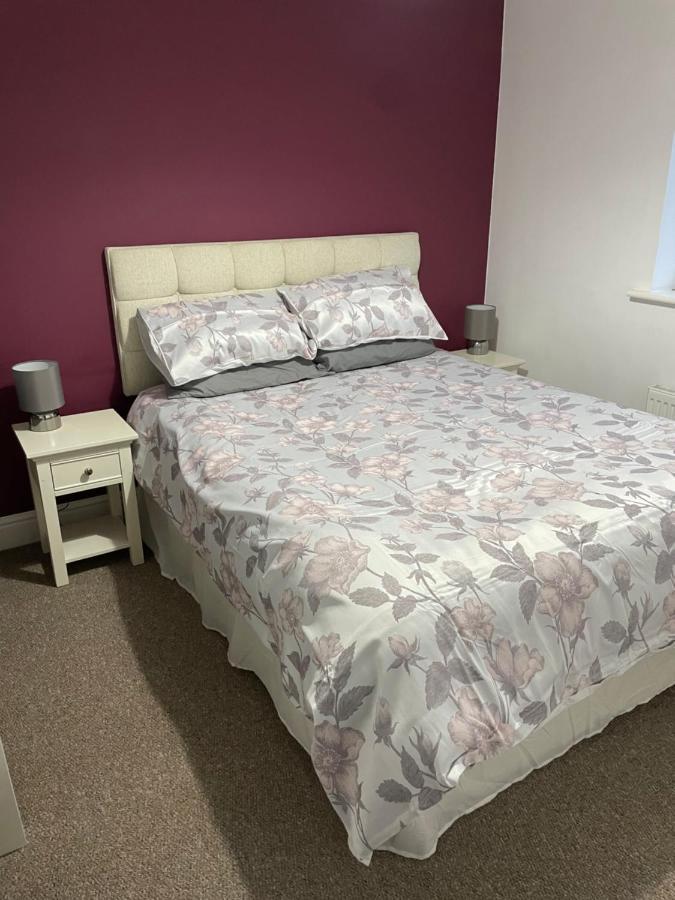 Stunning Large Detached Gloucester, 4 Beds, 3 Bedroom, 2 Bathroom Property, Nr Chelt, The Docks And Quays Sleeps 6 외부 사진