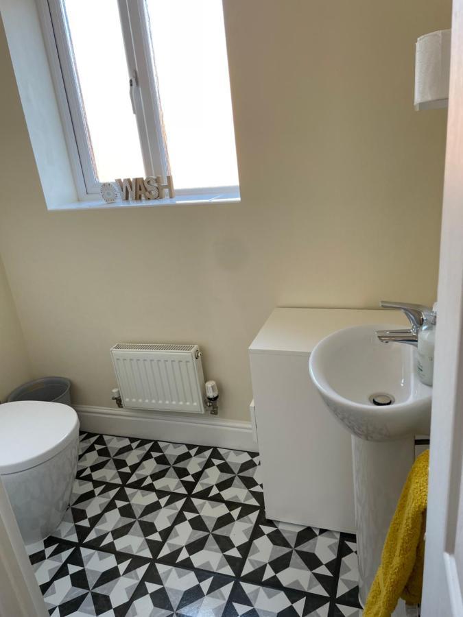 Stunning Large Detached Gloucester, 4 Beds, 3 Bedroom, 2 Bathroom Property, Nr Chelt, The Docks And Quays Sleeps 6 외부 사진